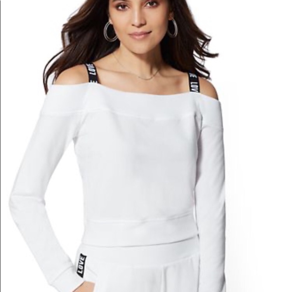 Women’s NY&C medium shirt